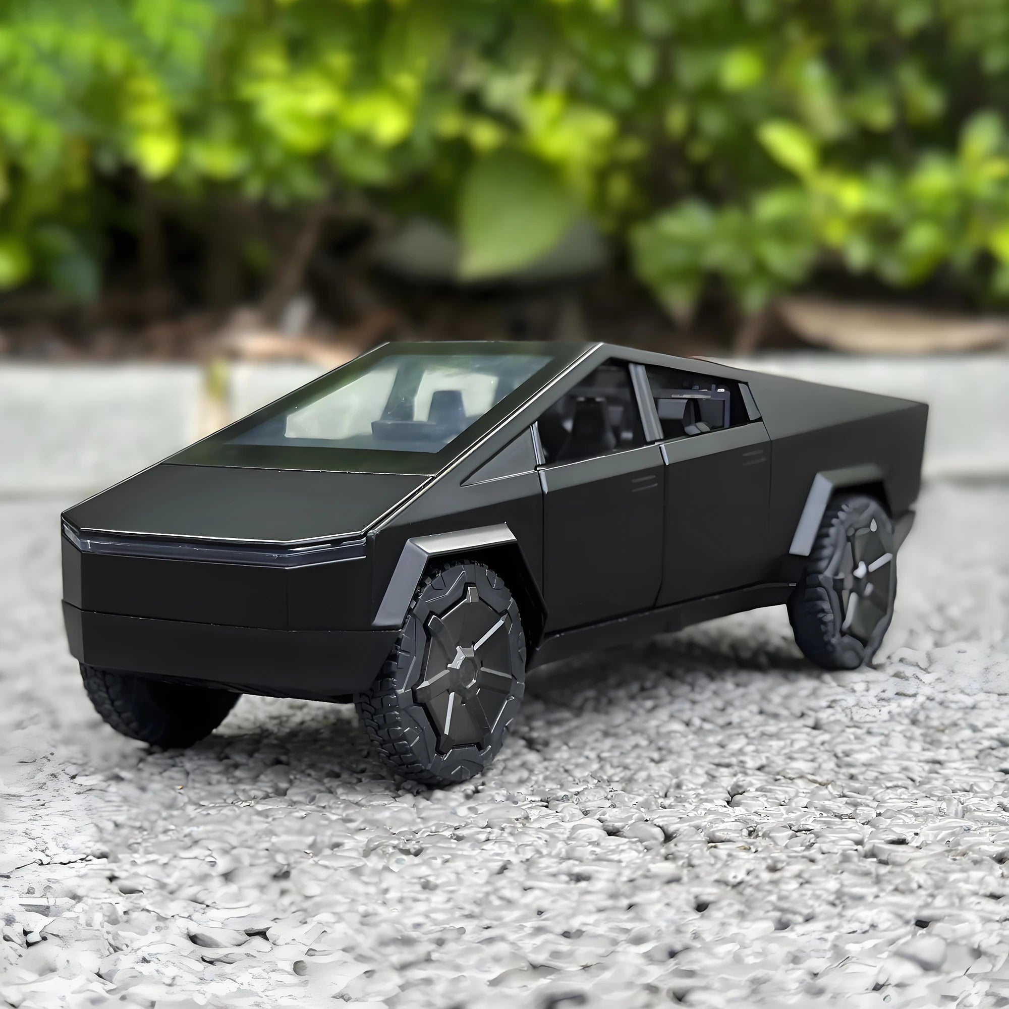 1:32 Cybertruck Pickup Toy Alloy Off-road Die-cast Metal Model Sound and Light Return Toy Gifts,  Birthday Gift for Children.